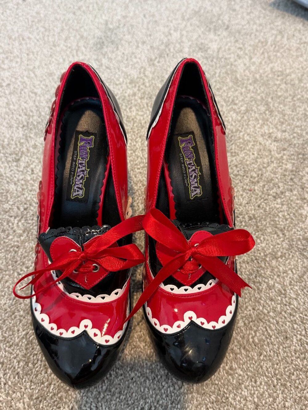 Funtasma by Pleaser Platform Heels Size 10 Red Black Heart Lace  Mary Jane Goth